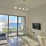 Brisa Del Mar Beachfront *