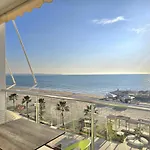Brisa Del Mar Beachfront *