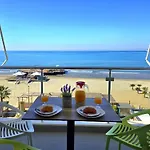Brisa Del Mar Beachfront شقة دراس