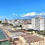 شقة Brisa Del Mar Beachfront *
