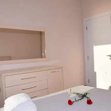 Brisa Del Mar Beachfront Lejlighed