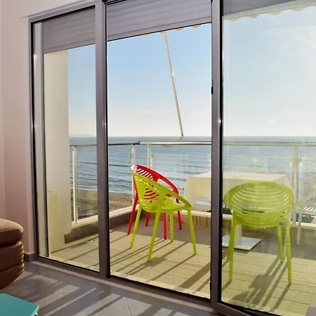 Brisa Del Mar Beachfront Apartman