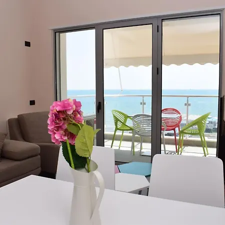 Lägenhet Brisa Del Mar Beachfront Durrës