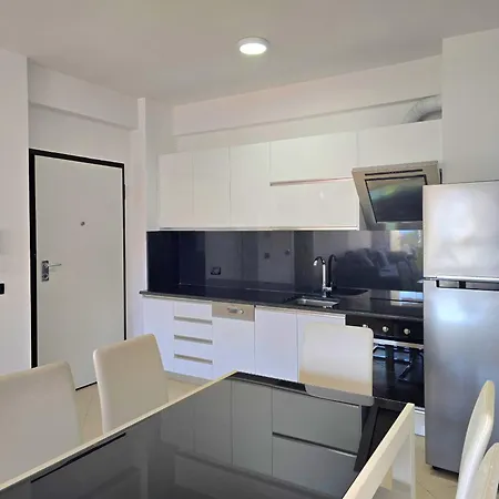 Lägenhet Brisa Del Mar Beachfront Durrës