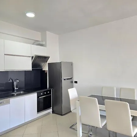 Brisa Del Mar Beachfront Durrës