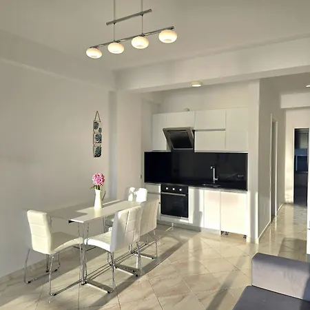 Brisa Del Mar Beachfront 公寓 Durrës