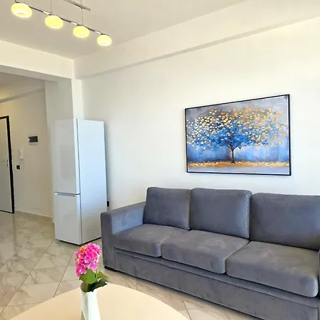 Brisa Del Mar Beachfront