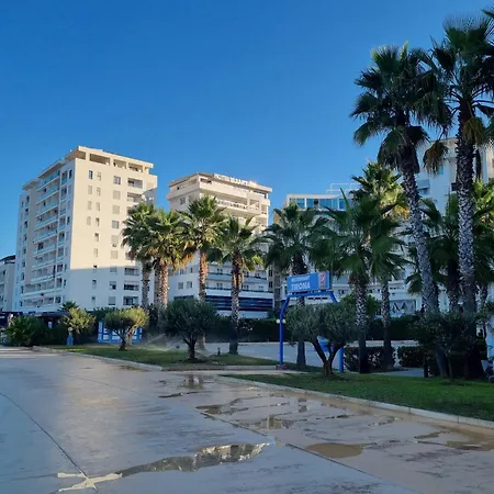 Brisa Del Mar Beachfront 公寓