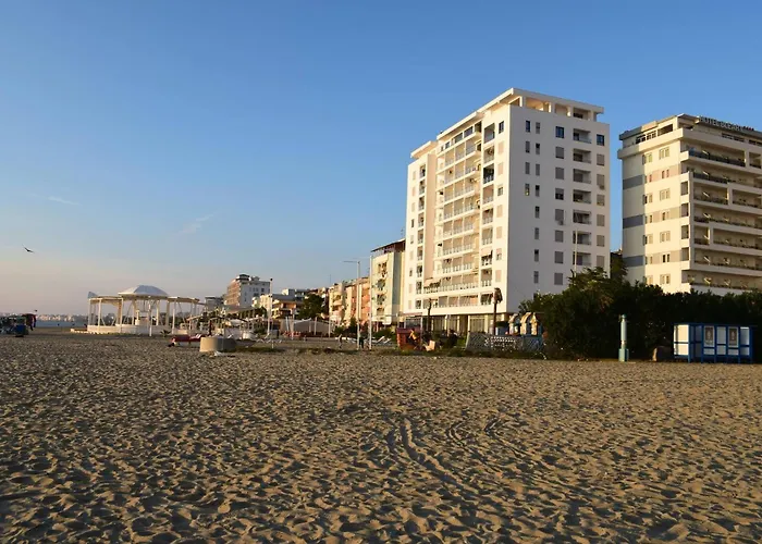 Brisa Del Mar Beachfront *