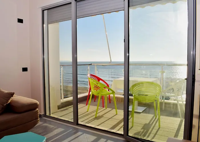 Brisa Del Mar Beachfront Apartment