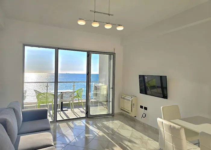 Brisa Del Mar Beachfront *