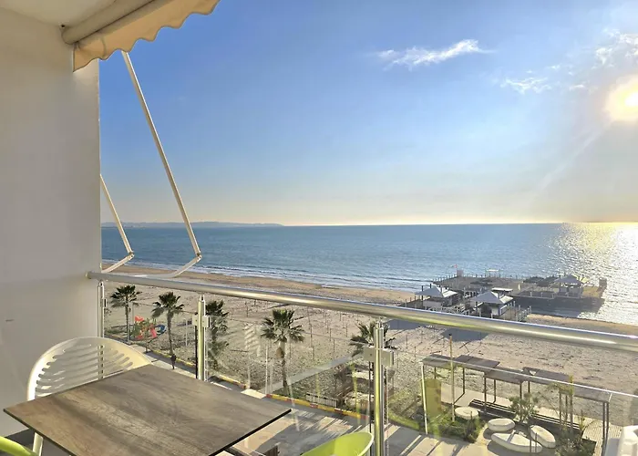 Brisa Del Mar Beachfront *