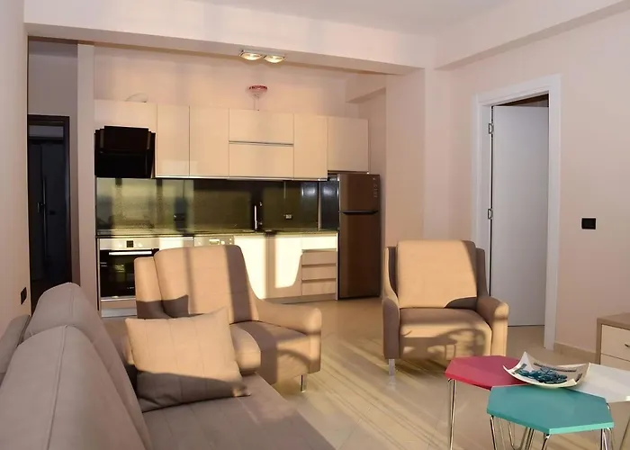 Brisa Del Mar Beachfront Apartment *