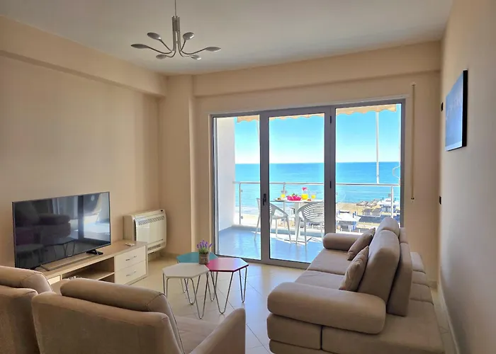 Brisa Del Mar Beachfront *